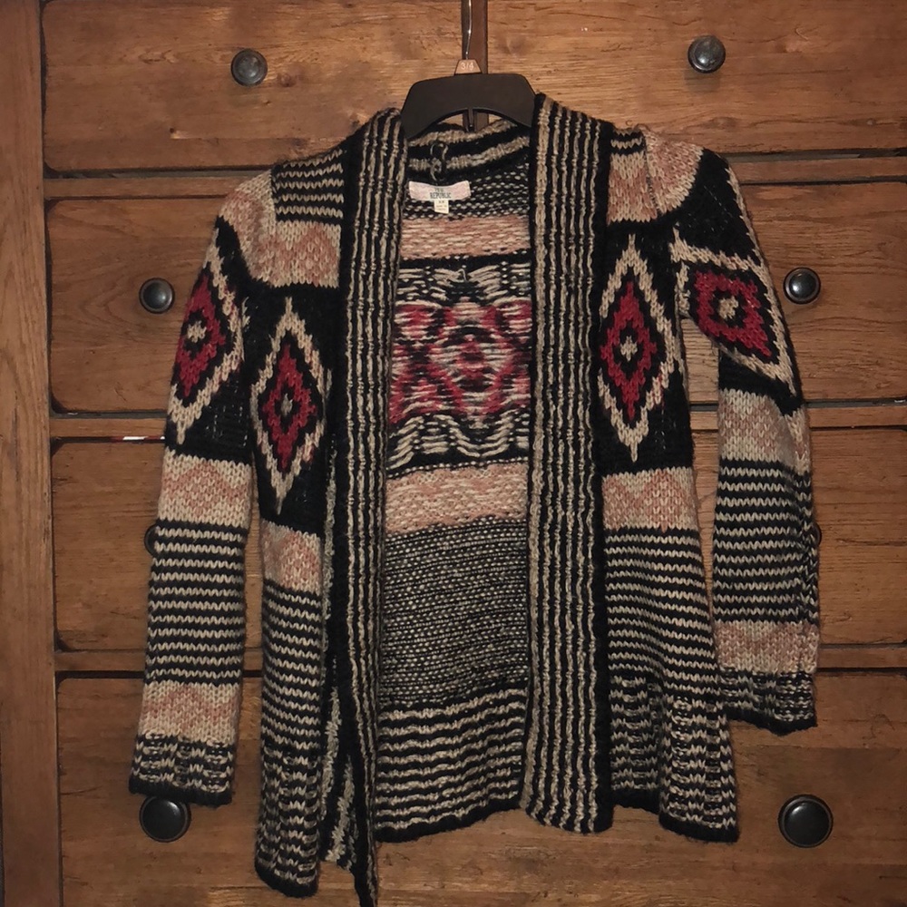 Summer Special!! ☀️ Patterned Cardigan Sweater